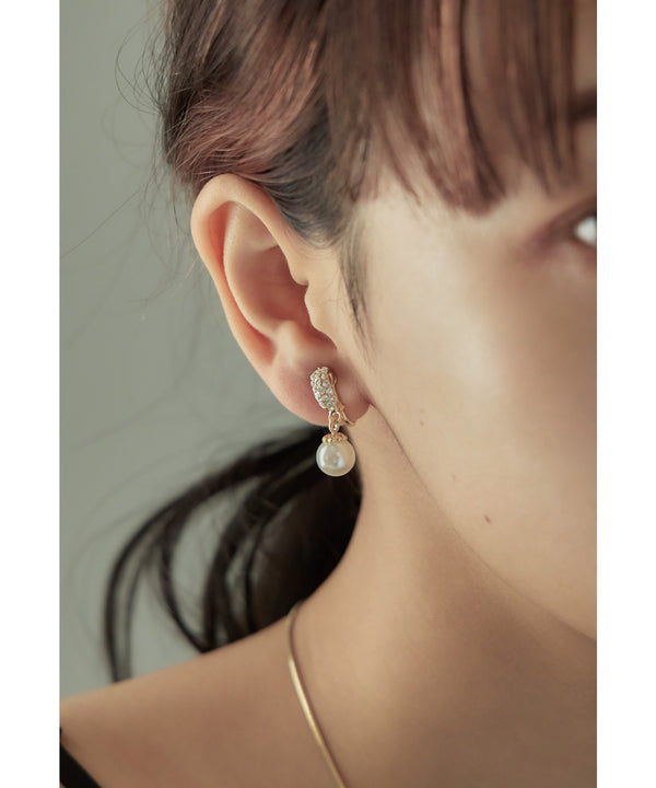 {"color":"\u30b4\u30fc\u30eb\u30c9","info":""}