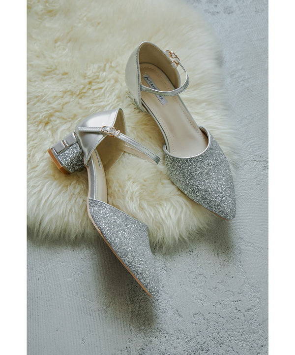 {"color":"","info":""}