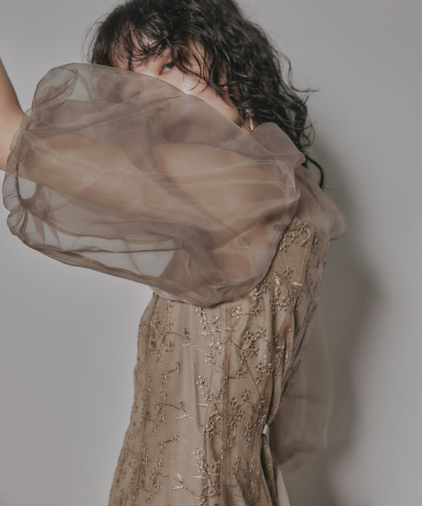 {"color":"\u30e2\u30ab","info":"model\uff1aH166cm size\uff1aM"}