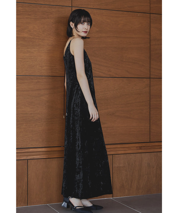 {"color":"\u30d6\u30e9\u30c3\u30af","info":"model\uff1aH166cm size\uff1aM"}