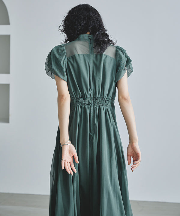 {"color":"\u30b0\u30ea\u30fc\u30f3","info":"model\uff1aH167cm size\uff1aM"}