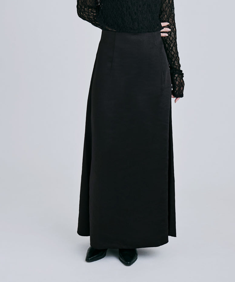 {"color":"\u30d6\u30e9\u30c3\u30af","info":"model\uff1aH165cm size\uff1aM"}