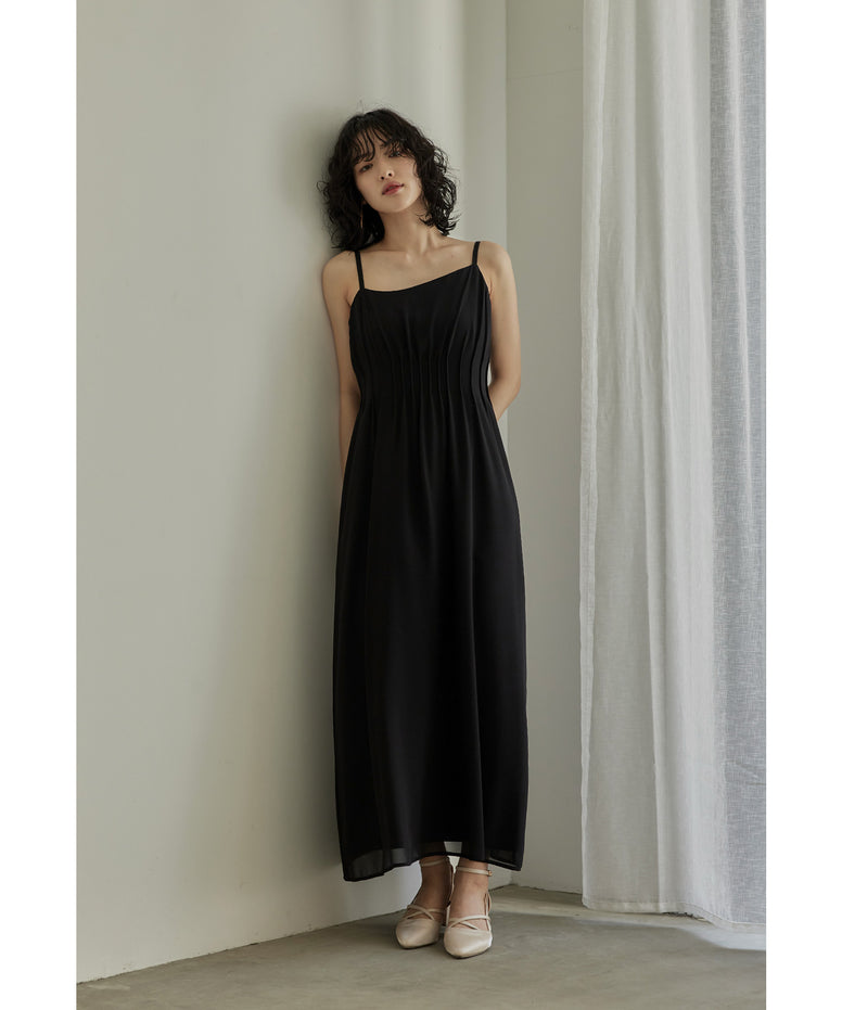 {"color":"\u30d6\u30e9\u30c3\u30af","info":"model\uff1aH167cm size\uff1aM"}