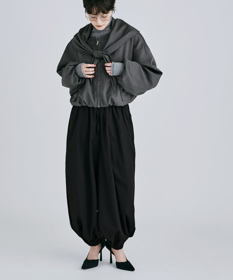 {"color":"\u30d6\u30e9\u30c3\u30af","info":"model\uff1aH158cm size\uff1aF"}