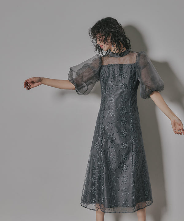 {"color":"\u30c0\u30fc\u30af\u30b0\u30ec\u30fc","info":"model\uff1aH166cm size\uff1aM"}