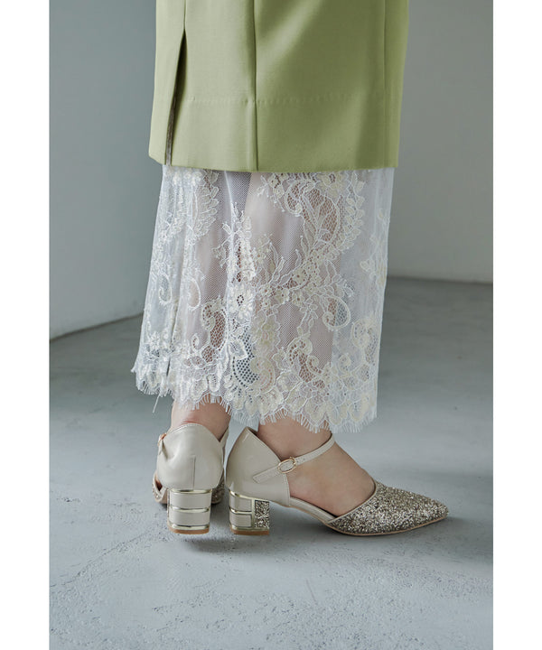 {"color":"\u30d9\u30fc\u30b8\u30e5","info":""}