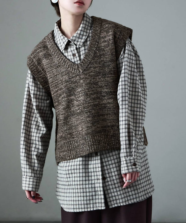{"color":"\u30d6\u30e9\u30a6\u30f3","info":"model\uff1aH158cm size\uff1aM"}
