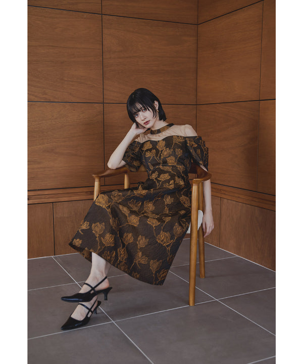 {"color":"\u30d6\u30e9\u30a6\u30f3","info":"model\uff1aH166cm size\uff1aM"}