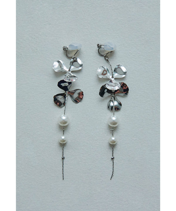 {"color":"\u30b7\u30eb\u30d0\u30fc","info":""}