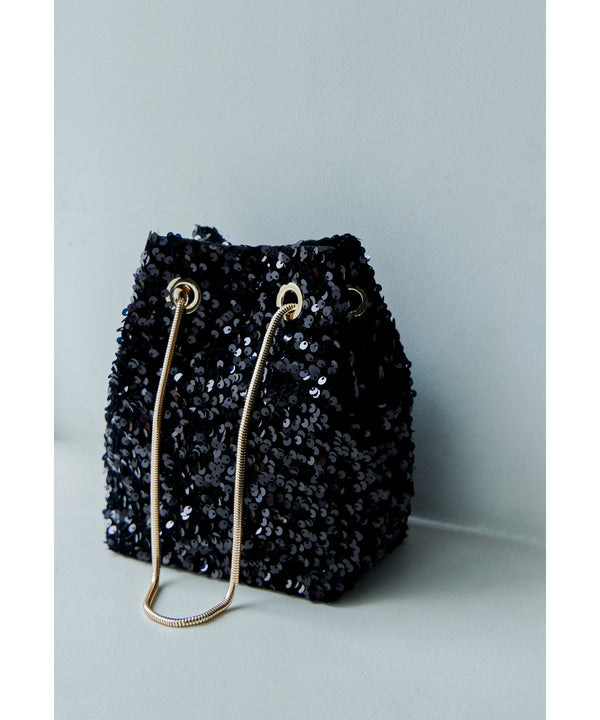 {"color":"\u30d6\u30e9\u30c3\u30af\u00d7\u30b4\u30fc\u30eb\u30c9","info":""}