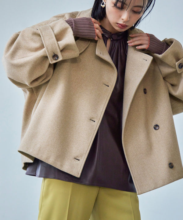 {"color":"\u6762\u30d9\u30fc\u30b8\u30e5","info":""}