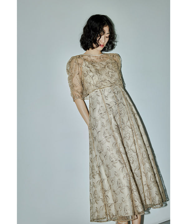 {"color":"\u30d9\u30fc\u30b8\u30e5","info":"model\uff1aH166cm size\uff1aM"}