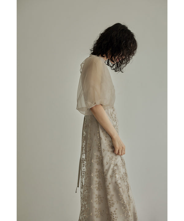 {"color":"\u30d9\u30fc\u30b8\u30e5","info":"model\uff1aH166cm size\uff1aM"}