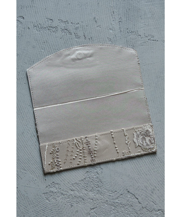 {"color":"","info":""}