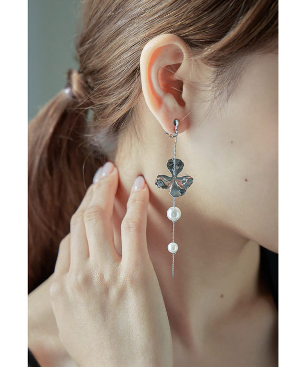 {"color":"\u30b7\u30eb\u30d0\u30fc","info":""}