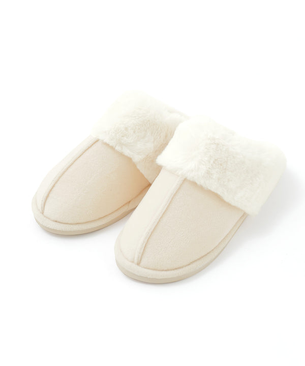 {"color":"\u30a2\u30a4\u30dc\u30ea\u30fc","info":""}