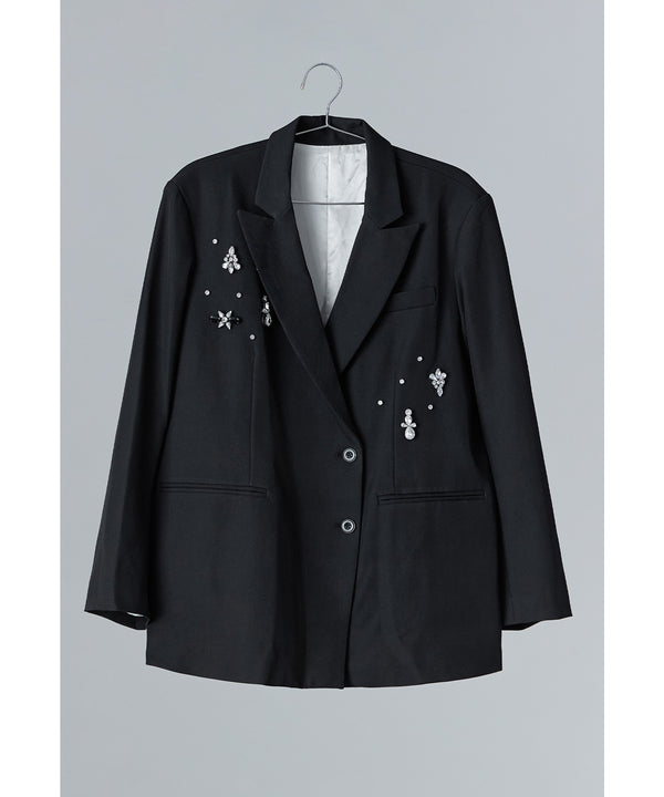 {"color":"\u30d6\u30e9\u30c3\u30af","info":""}