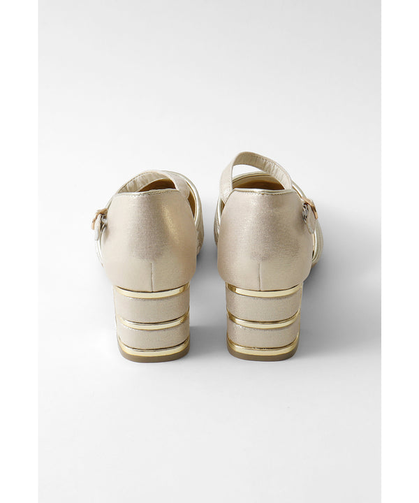 {"color":"","info":""}