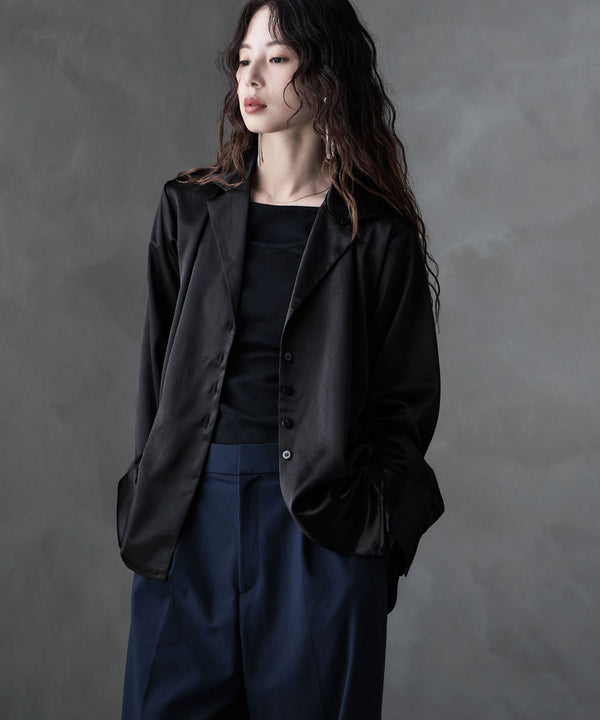 {"color":"\u30d6\u30e9\u30c3\u30af","info":"model\uff1aH166cm size\uff1aF"}