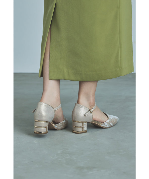 {"color":"\u30d9\u30fc\u30b8\u30e5","info":"model\uff1aH167cm size\uff1aLL(24.5cm)"}