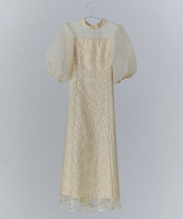 {"color":"\u30a4\u30a8\u30ed\u30fc","info":""}