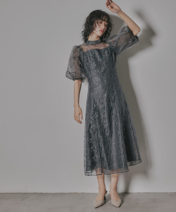 {"color":"\u30c0\u30fc\u30af\u30b0\u30ec\u30fc","info":"model\uff1aH166cm size\uff1aM"}