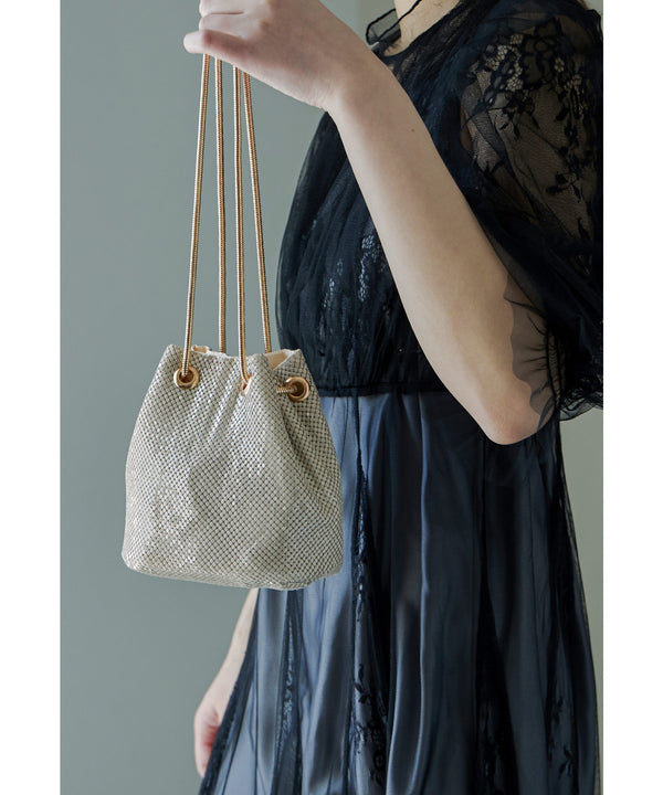 {"color":"\u30d9\u30fc\u30b8\u30e5\u00d7\u30b4\u30fc\u30eb\u30c9","info":""}