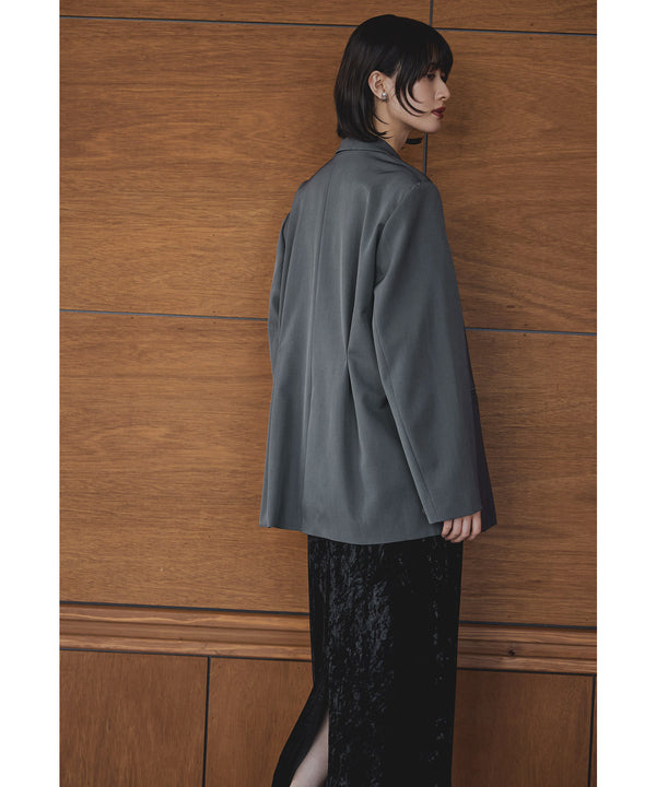 {"color":"\u30b0\u30ec\u30fc","info":"model\uff1aH166cm size\uff1aM"}