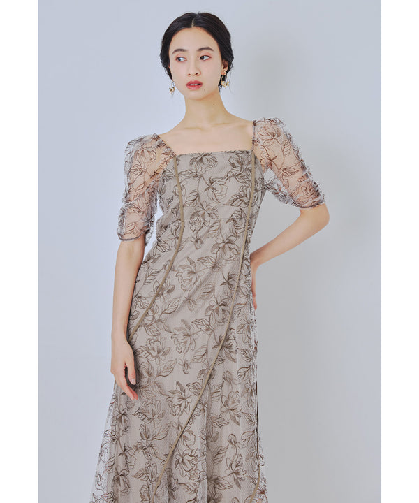 {"color":"\u30d6\u30e9\u30a6\u30f3","info":"model\uff1aH165cm size\uff1aM"}