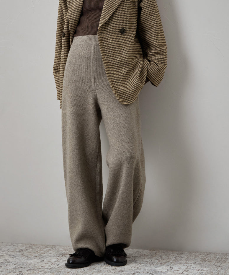 {"color":"\u30d6\u30e9\u30a6\u30f3","info":"model\uff1aH166cm size\uff1aF"}