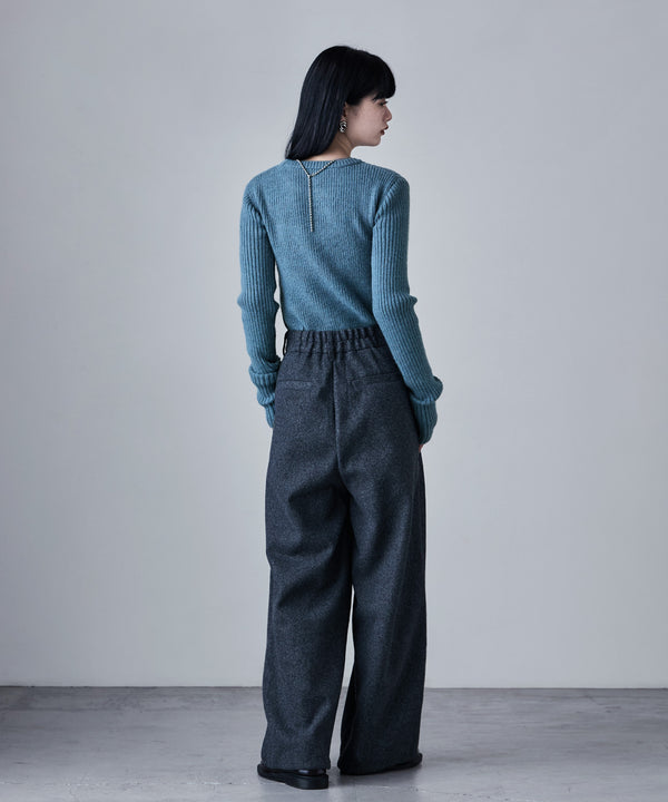 {"color":"\u30d6\u30eb\u30fc","info":"model\uff1aH163cm size\uff1aF"}