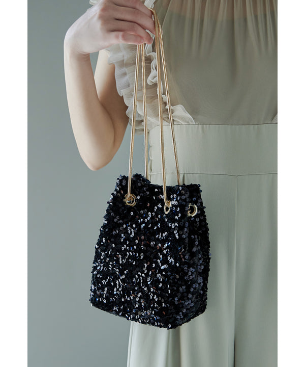 {"color":"\u30d6\u30e9\u30c3\u30af\u00d7\u30b4\u30fc\u30eb\u30c9","info":""}