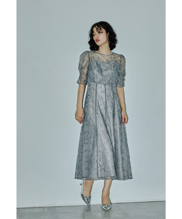 {"color":"\u30d6\u30eb\u30fc\u30b0\u30ec\u30fc","info":"model\uff1aH166cm size\uff1aM"}