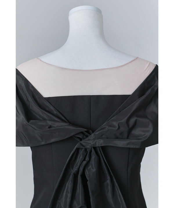 {"color":"","info":""}