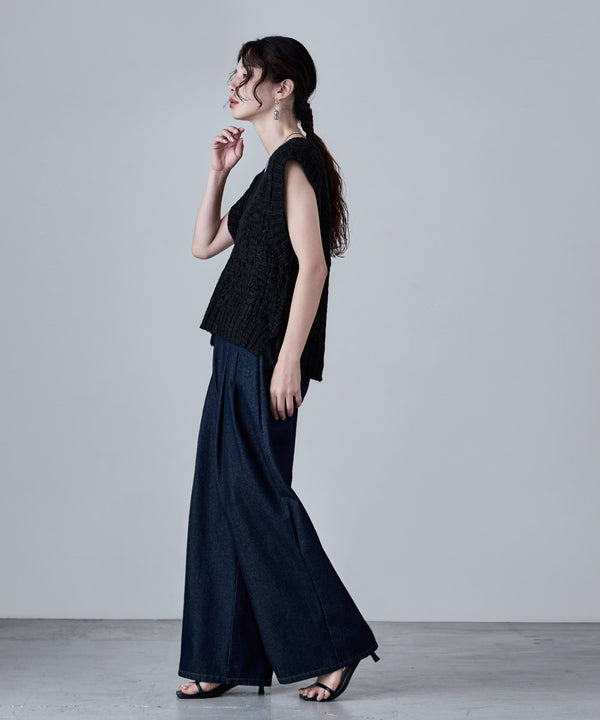 {"color":"\u30d6\u30e9\u30c3\u30af","info":"model\uff1aH166cm size\uff1aF"}