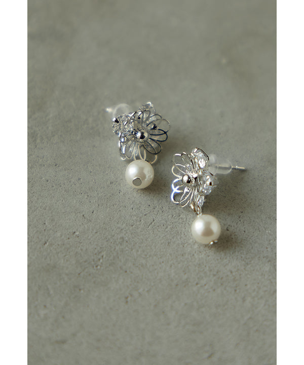 {"color":"\u30b7\u30eb\u30d0\u30fc","info":""}