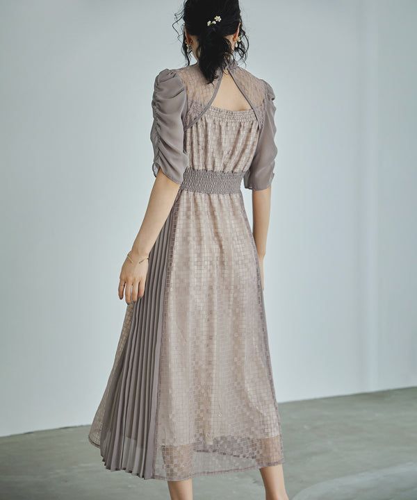 {"color":"\u30b0\u30ec\u30fc\u30b8\u30e5","info":"model\uff1aH167cm size\uff1aM"}
