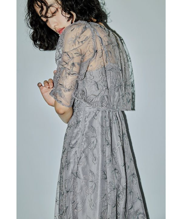 {"color":"\u30e2\u30fc\u30d6","info":"model\uff1aH166cm size\uff1aM"}