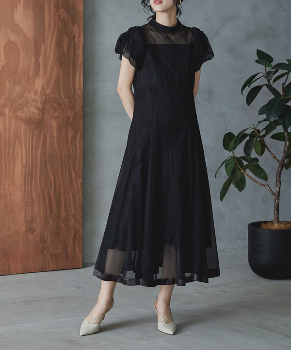 {"color":"\u30d6\u30e9\u30c3\u30af","info":"model\uff1aH167cm size\uff1aM"}
