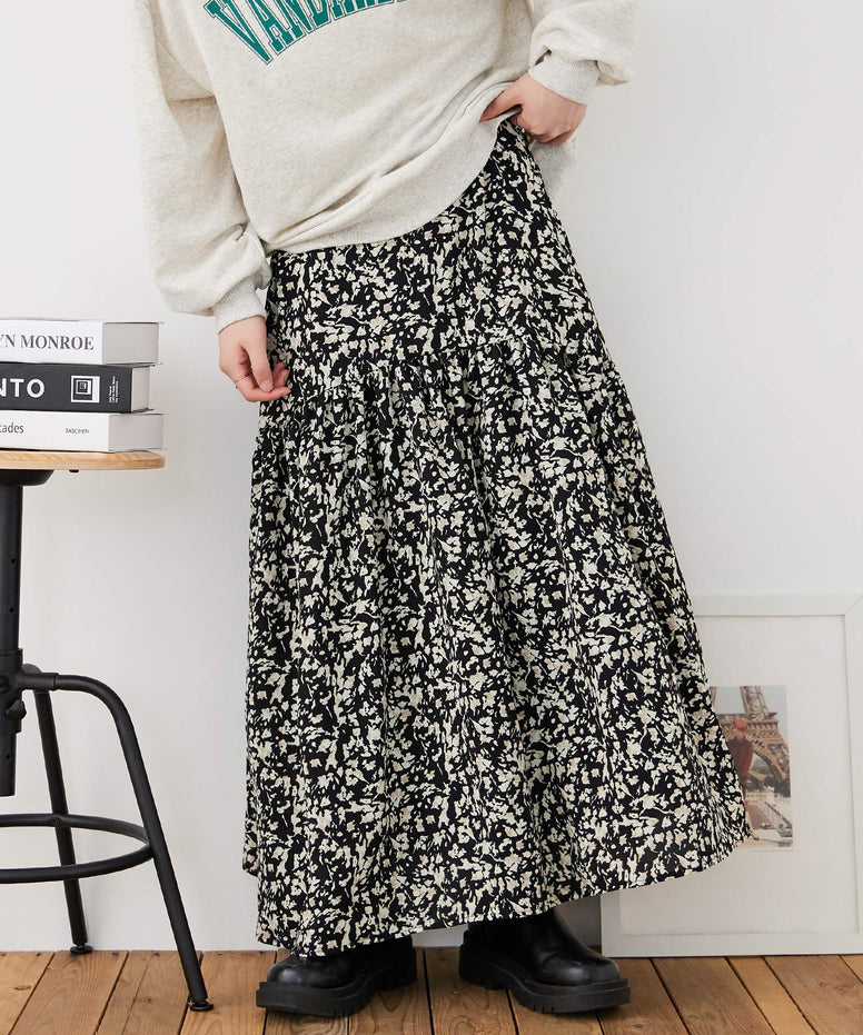 {"color":"\u30d6\u30e9\u30c3\u30af","info":"model\uff1aH163.5cm size\uff1aM"}