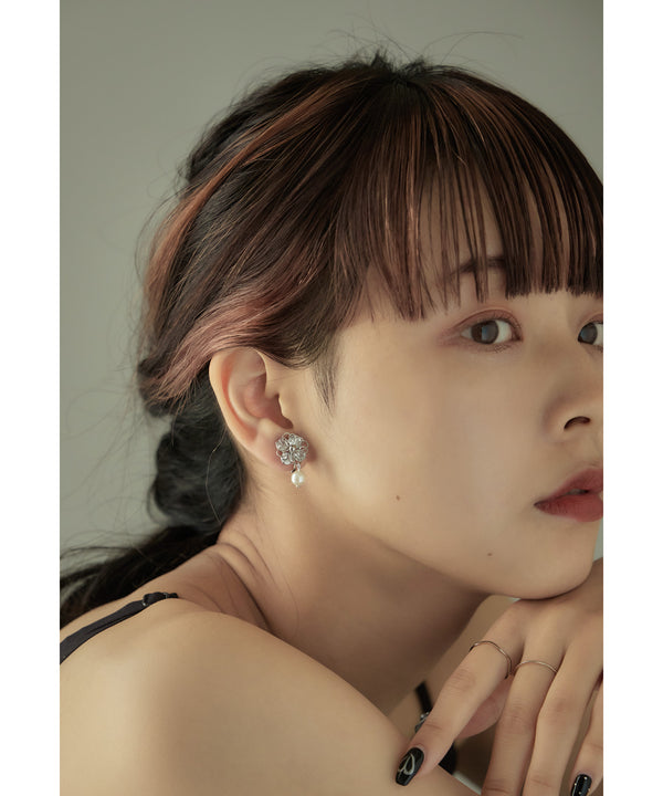 {"color":"\u30b7\u30eb\u30d0\u30fc","info":""}