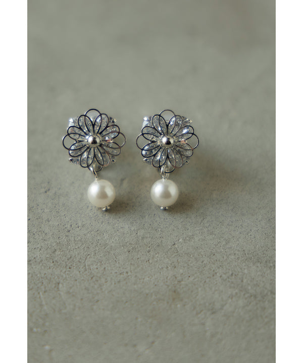 {"color":"\u30b7\u30eb\u30d0\u30fc","info":""}