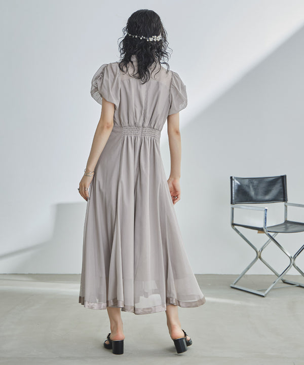 {"color":"\u30b0\u30ec\u30fc\u30b8\u30e5","info":"model\uff1aH167cm size\uff1aM"}