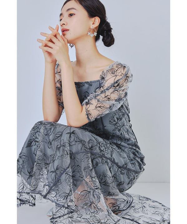 {"color":"\u30d6\u30e9\u30c3\u30af","info":"model\uff1aH165cm size\uff1aM"}