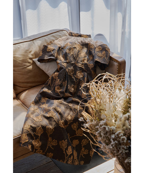 {"color":"","info":""}