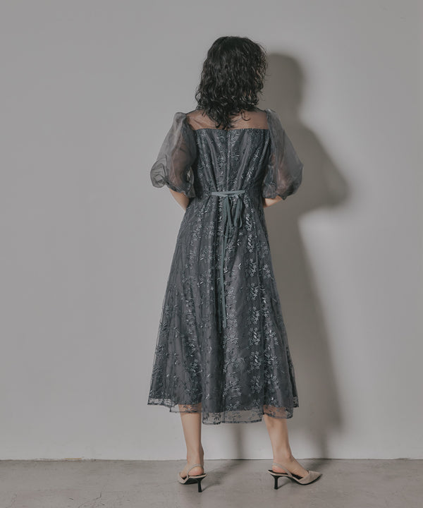 {"color":"\u30c0\u30fc\u30af\u30b0\u30ec\u30fc","info":"model\uff1aH166cm size\uff1aM"}