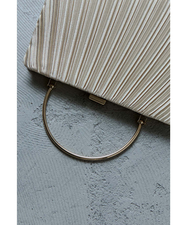 {"color":"","info":""}