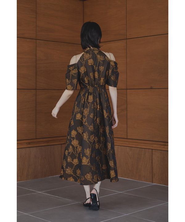 {"color":"\u30d6\u30e9\u30a6\u30f3","info":"model\uff1aH166cm size\uff1aM"}