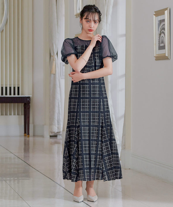 {"color":"\u30d6\u30eb\u30fc","info":"model\uff1aH162cm size\uff1aM"}