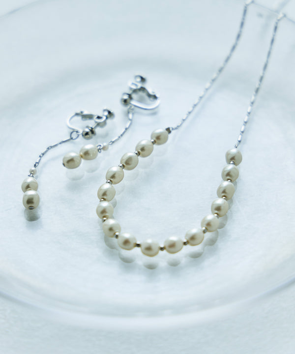 {"color":"","info":""}